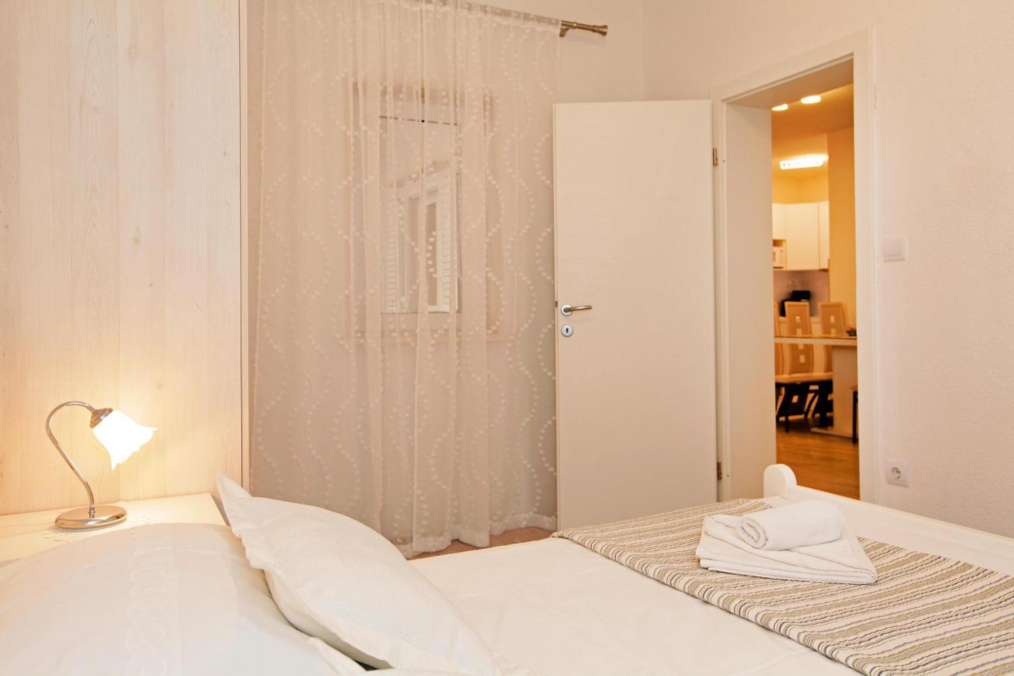 Apartments Toni Bol Rum bild