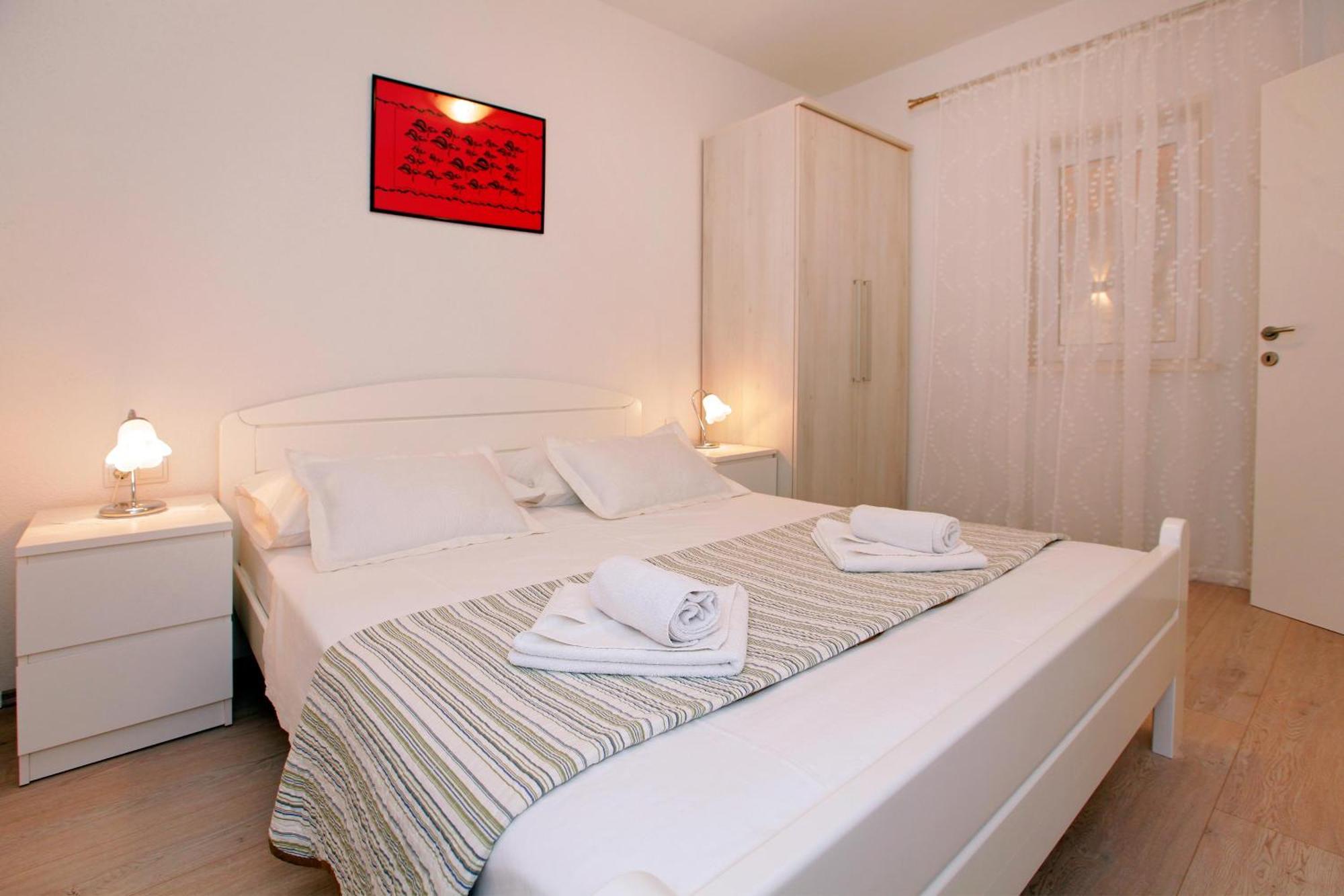 Apartments Toni Bol Rum bild