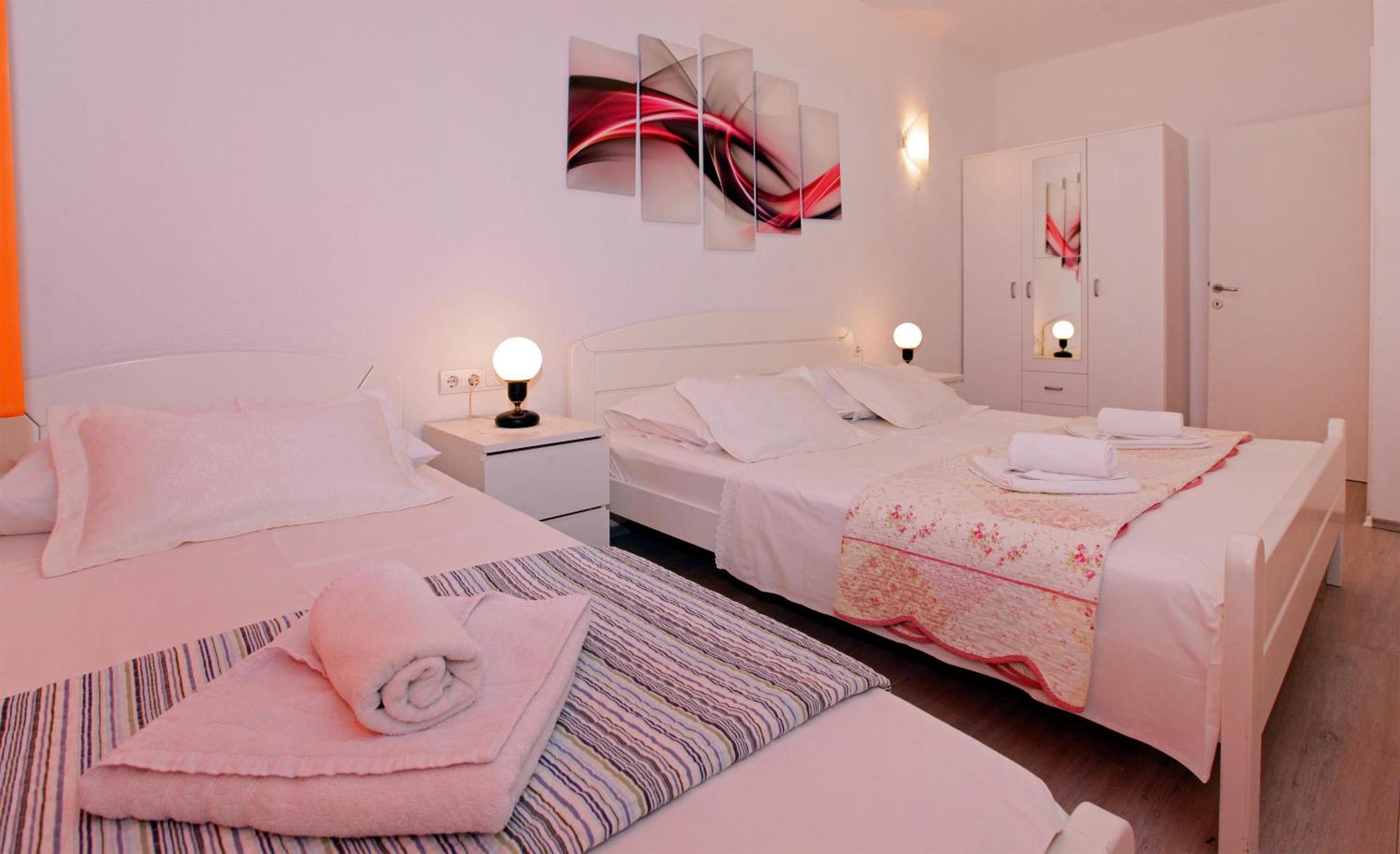 Apartments Toni Bol Rum bild