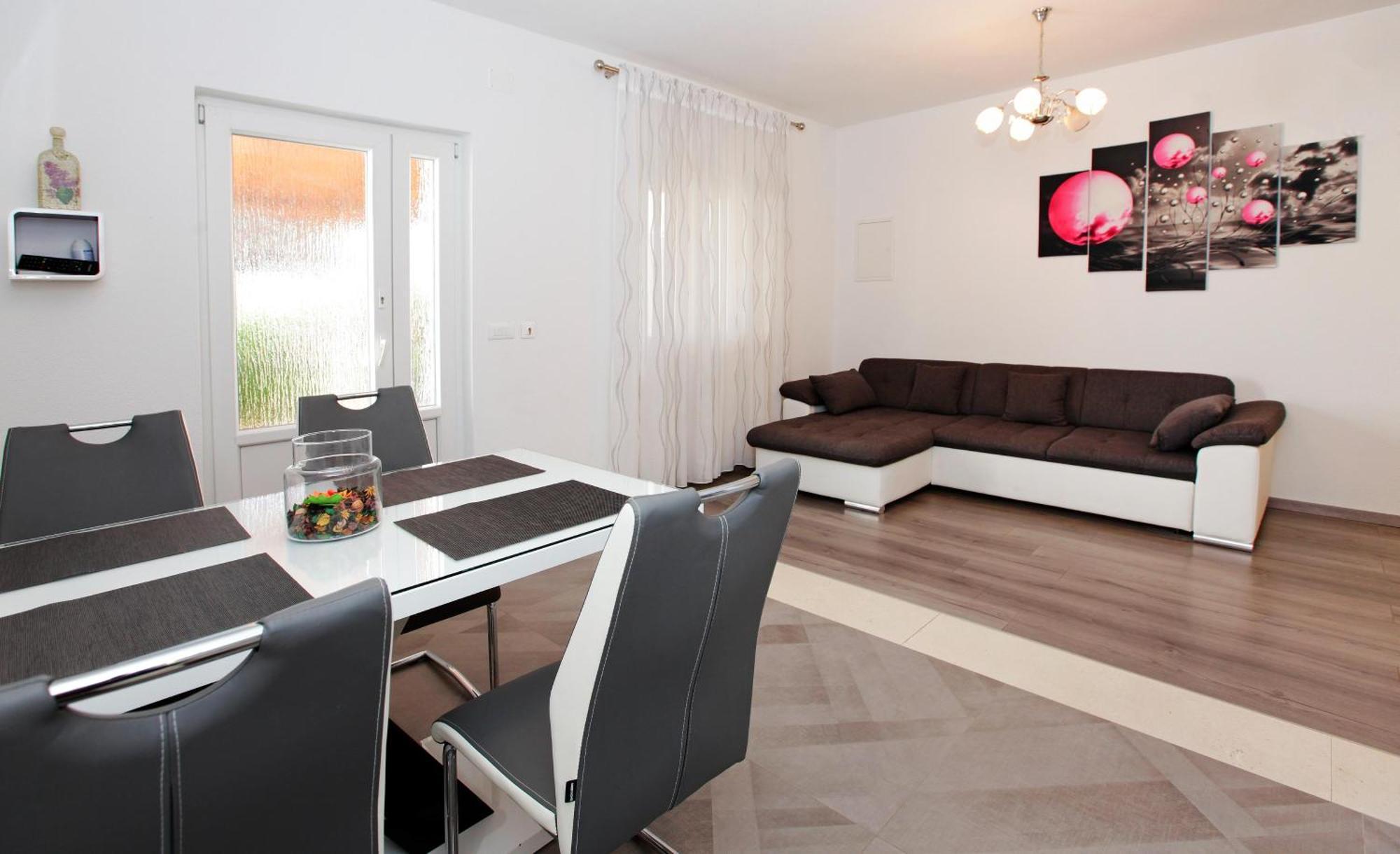 Apartments Toni Bol Rum bild